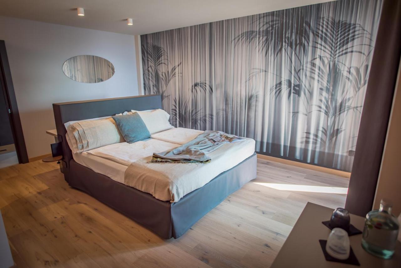 Junior Suite mit Balkon und Seeblick